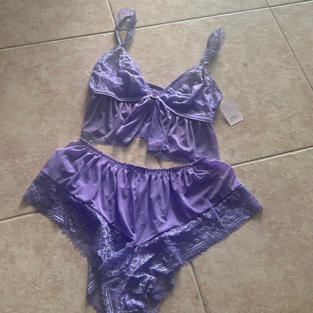 VIRAL SET‼️‼️NWT VIRAL AUDEN PURPLE LACE SET‼️‼️